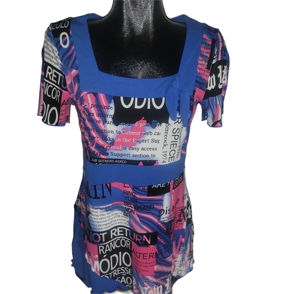 Le Grenier Blue and Pink Graphic Print Short Sleeve Top M